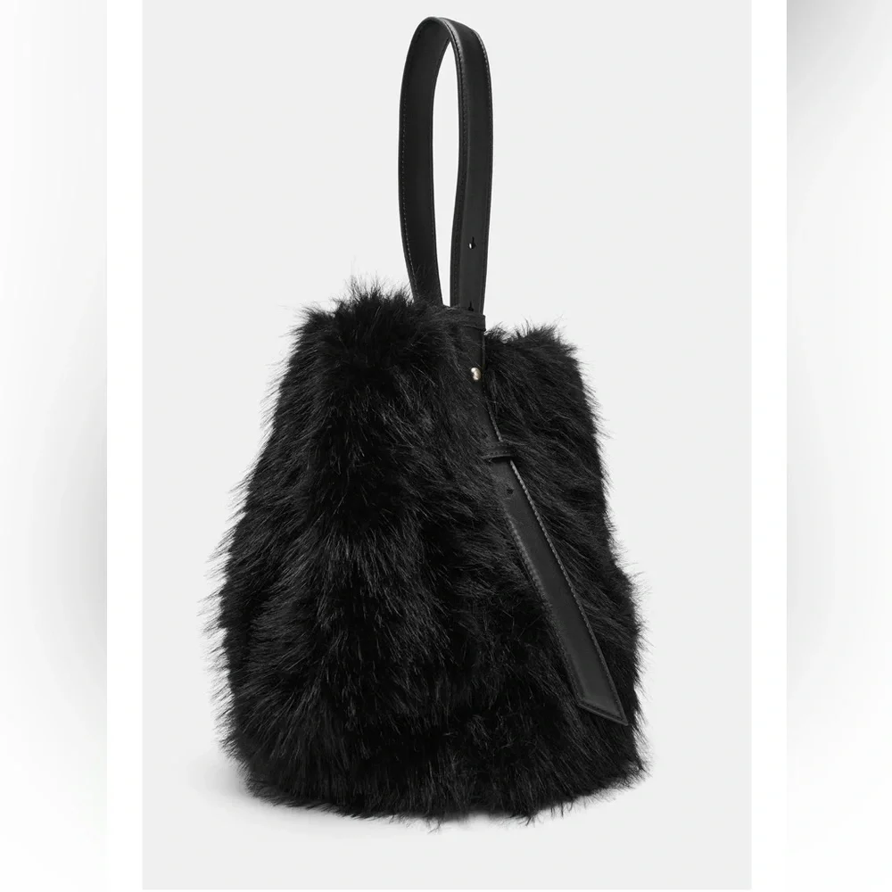 TREND NEW ! ZARA LUXURY FAUX FUR BAG